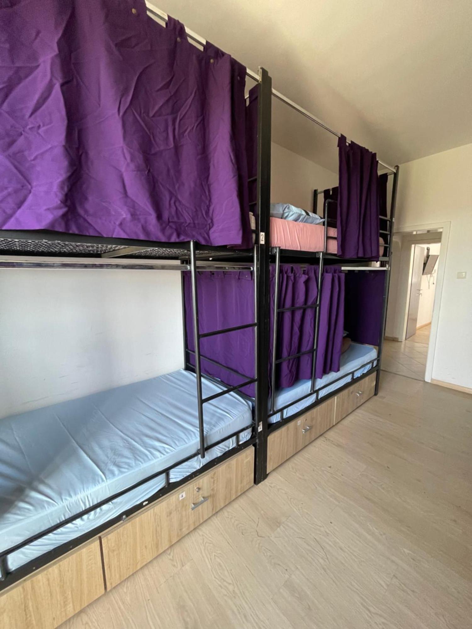 Newborn Comfort Hostel The Biggest Hostel Of Town With Best Location Приштина Екстер'єр фото